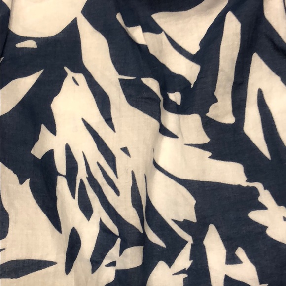 Aéropostale Navy and White Skirt - Picture 2 of 4